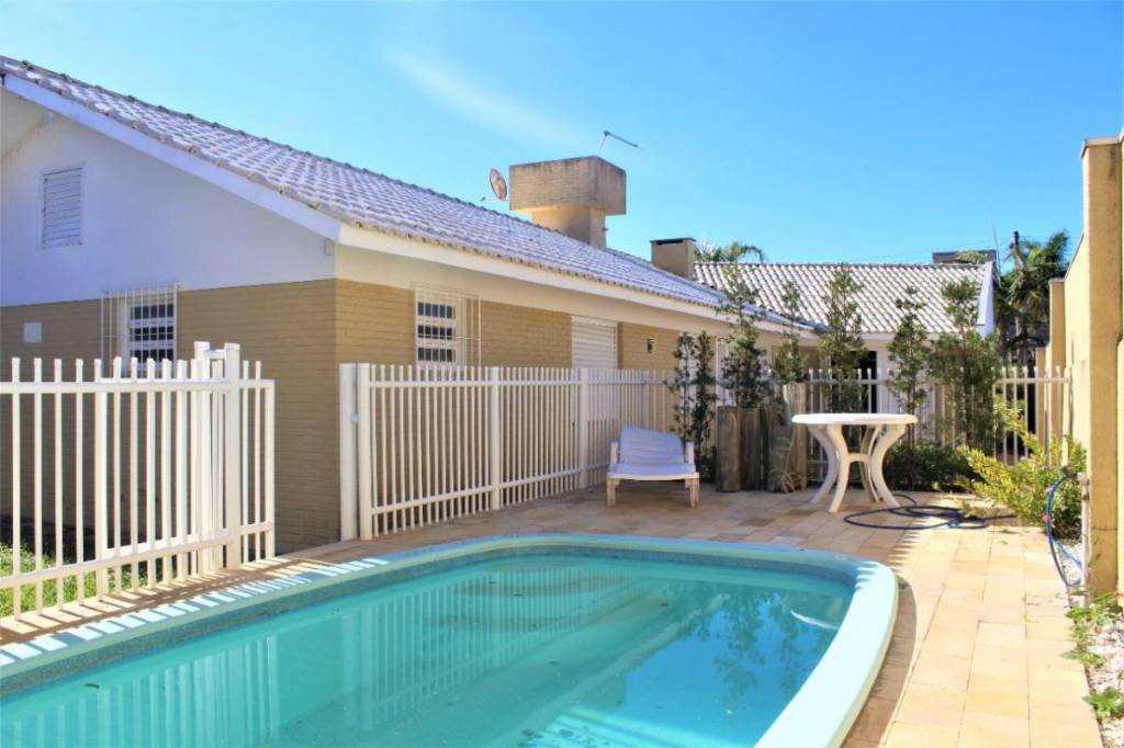 Casa 4 dormitórios para venda em Atlântida | Ref.: 10632