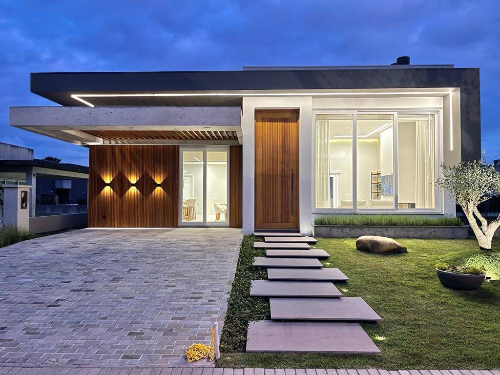 Casa em Condomínio 4 dormitórios para venda, Araça em Capão da Canoa | Ref.: 11995