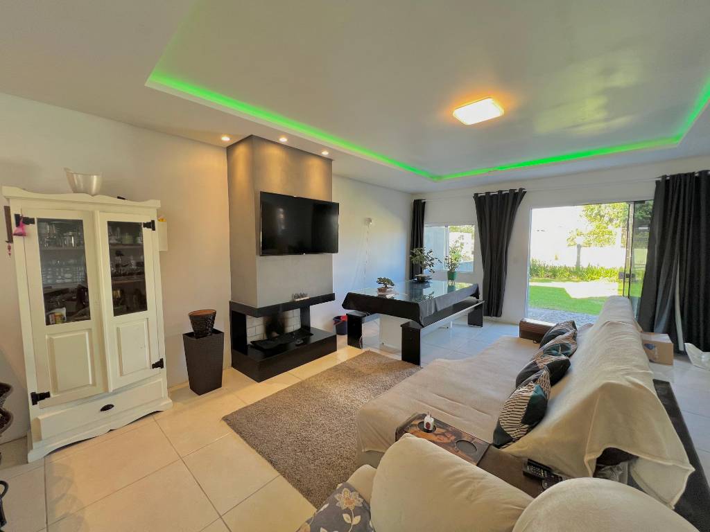 Casa 3 dormitórios para venda, Centro em Xangri-lá | Ref.: 15572