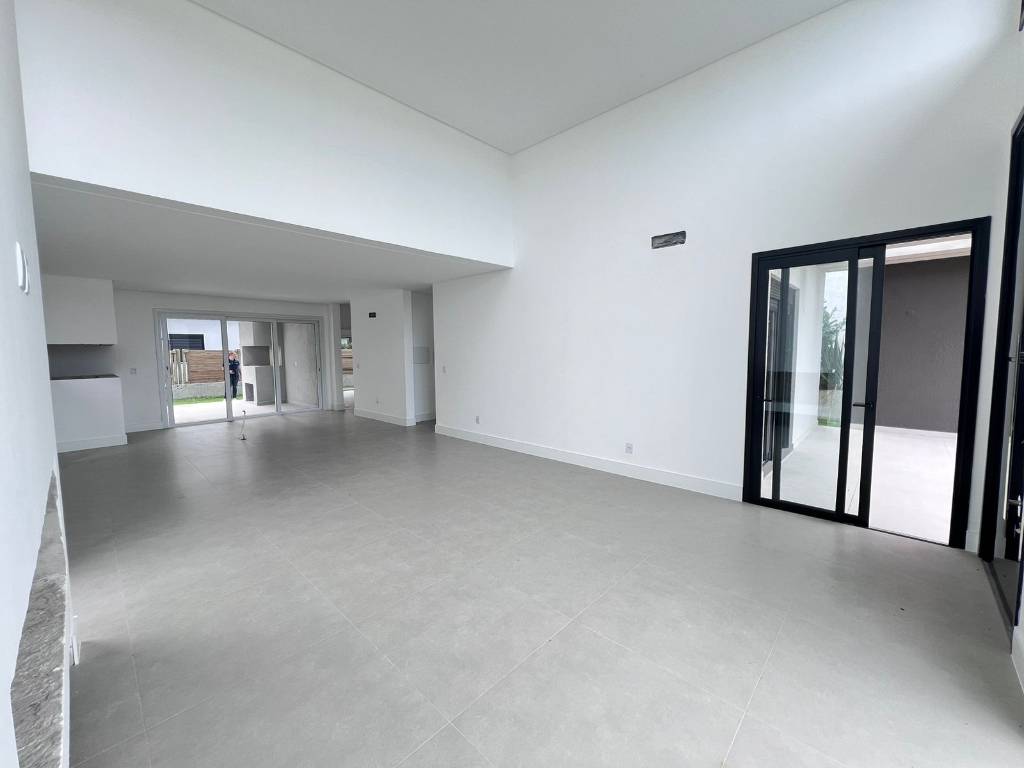 Casa em Condomínio 4 dormitórios para aluguel, Araça em Capão da Canoa | Ref.: 15716