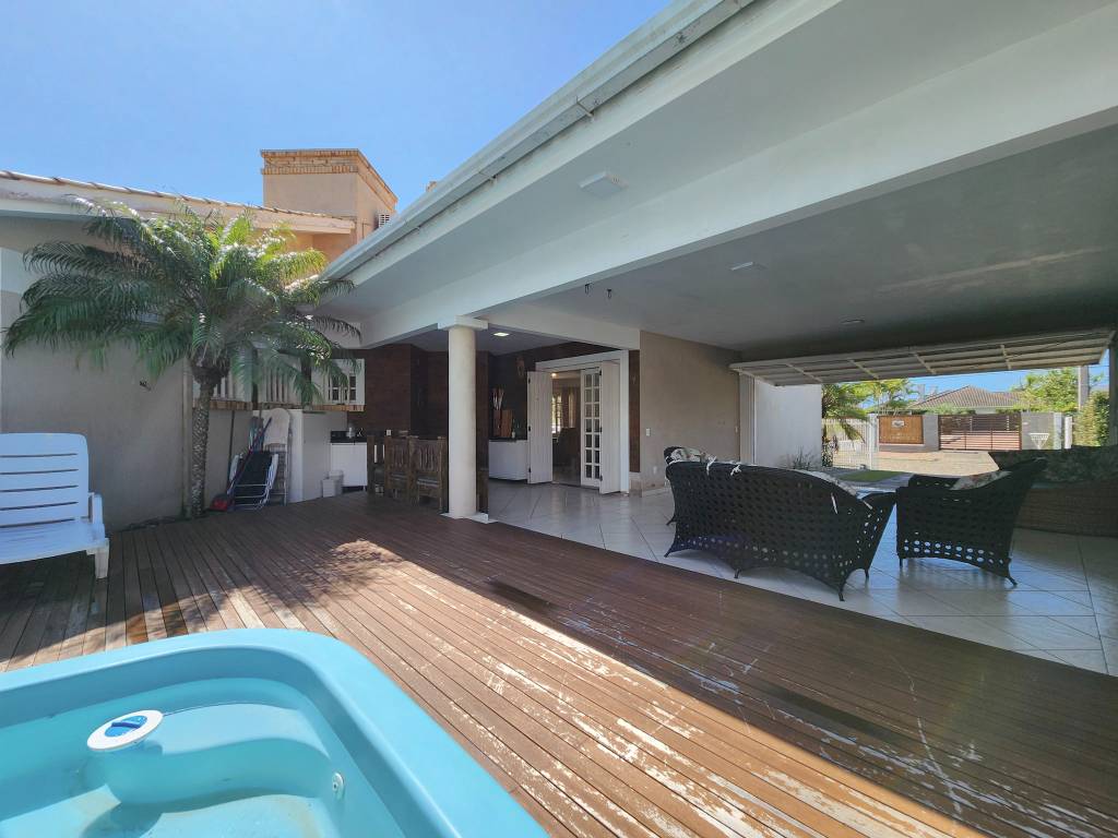 Casa 4 dormitórios para venda, atlantida em Xangrilá | Ref.: 15797