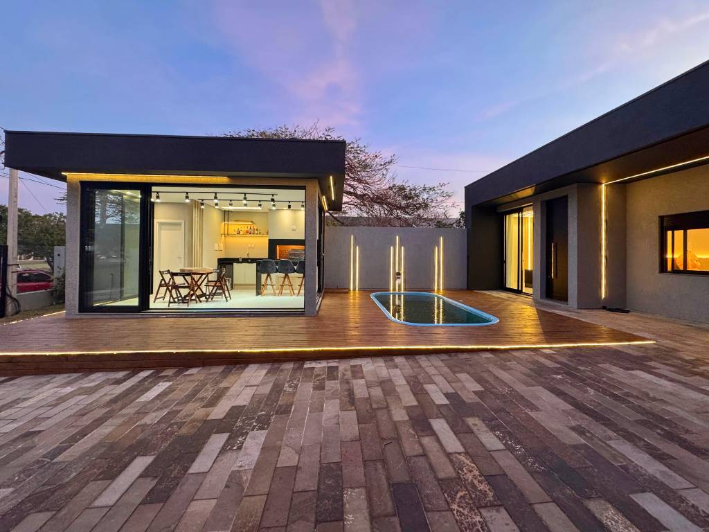 Casa 3 dormitórios para venda, Zona Nova em Capão da Canoa | Ref.: 17496