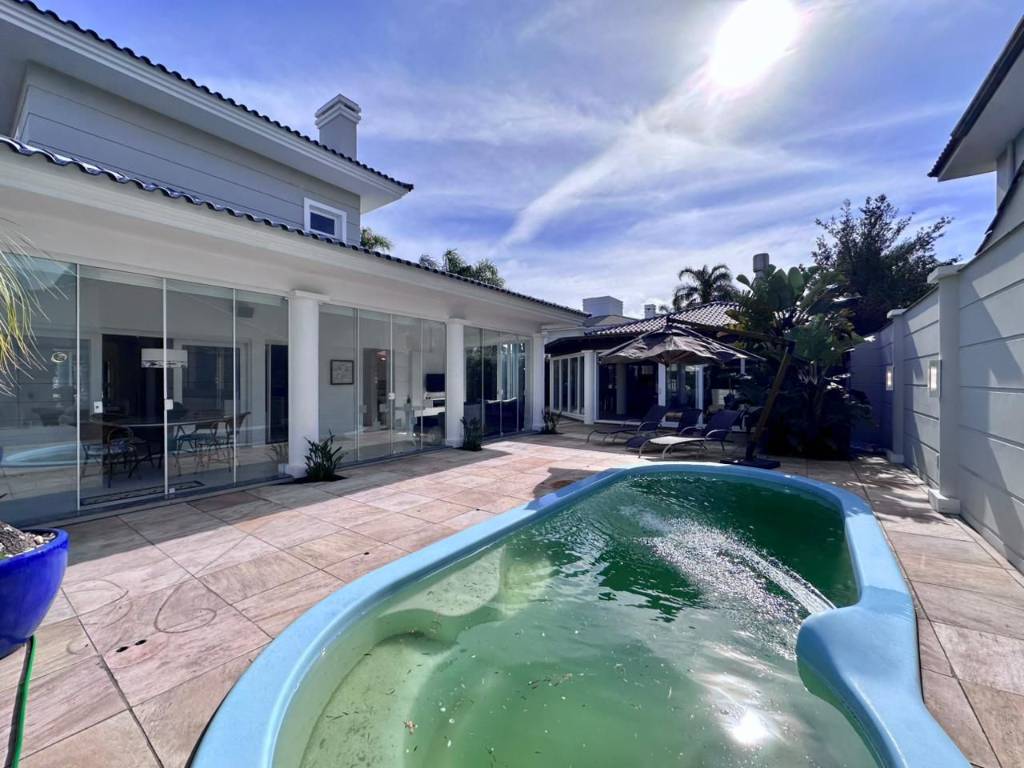 Sobrado em Condomínio 4 dormitórios para venda, Atlântida em Xangri-lá | Ref.: 17950